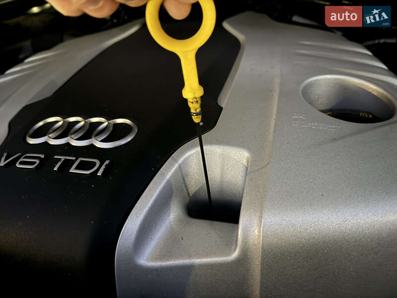 Внедорожник / Кроссовер Audi Q7 2013 в Дубно