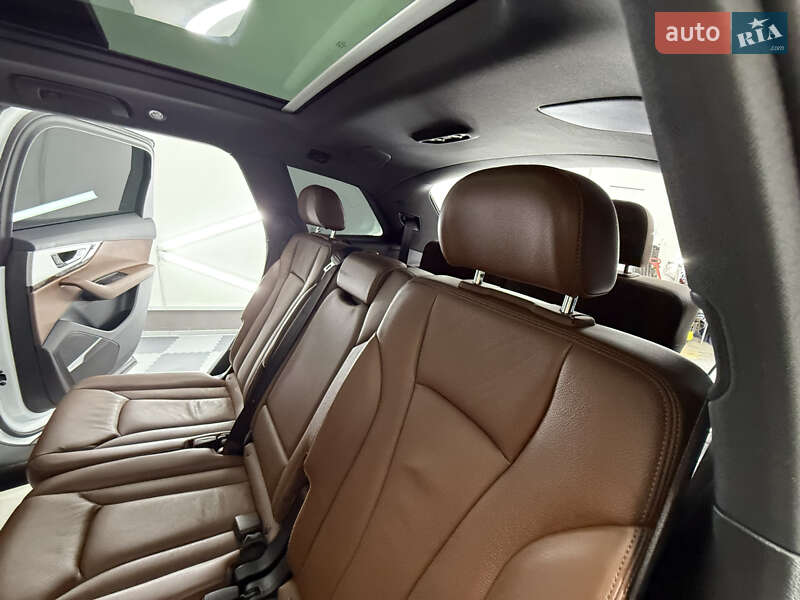 Внедорожник / Кроссовер Audi Q7 2018 в Трускавце