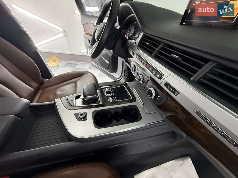 Внедорожник / Кроссовер Audi Q7 2018 в Трускавце