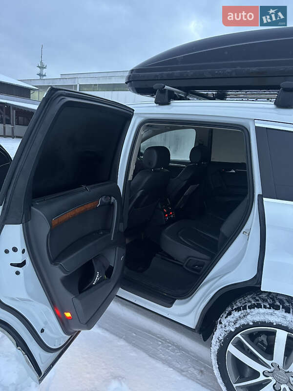 Внедорожник / Кроссовер Audi Q7 2014 в Крюковщине