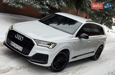 Внедорожник / Кроссовер Audi Q7 2020 в Киеве