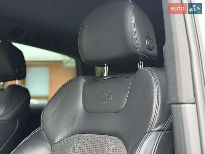 Внедорожник / Кроссовер Audi Q7 2020 в Киеве