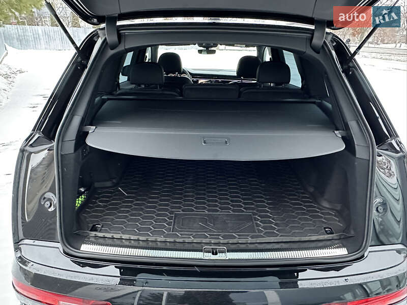 Внедорожник / Кроссовер Audi Q7 2023 в Харькове