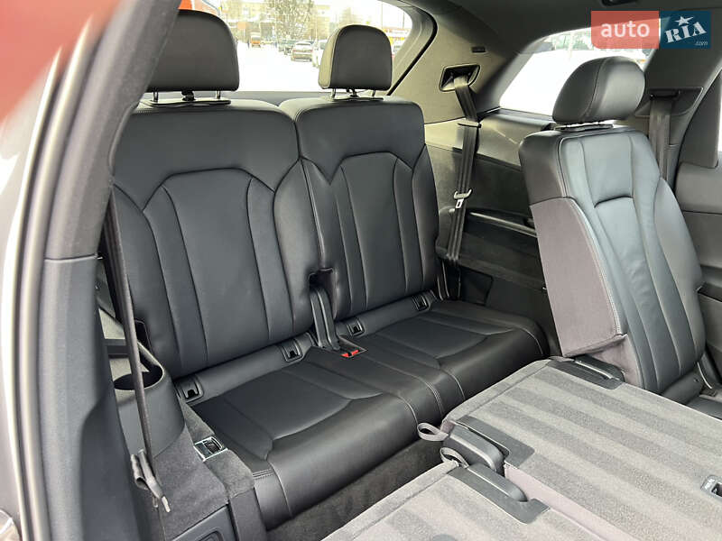 Внедорожник / Кроссовер Audi Q7 2017 в Ковеле