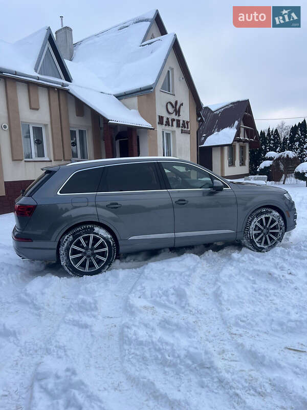 Внедорожник / Кроссовер Audi Q7 2017 в Львове