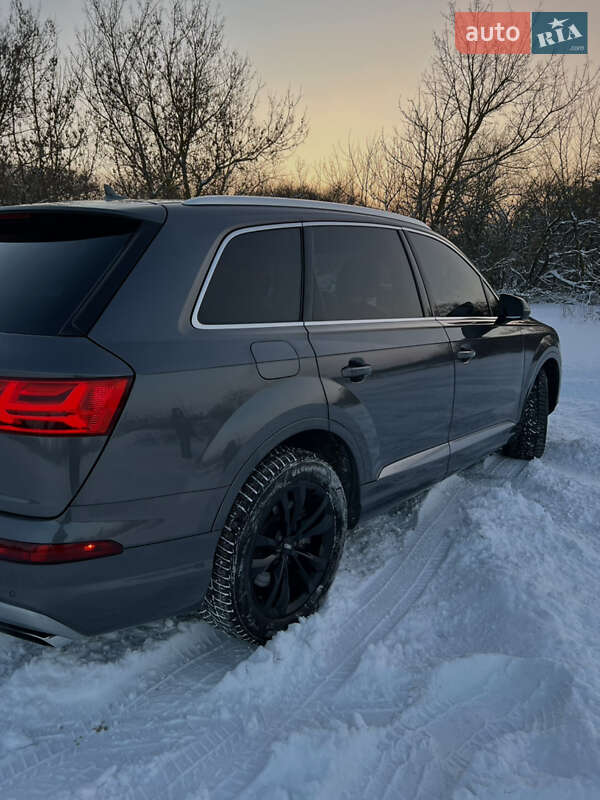 Внедорожник / Кроссовер Audi Q7 2018 в Киеве фото 4 Внедорожник / Кроссовер Audi Q7 2018 в Киеве
