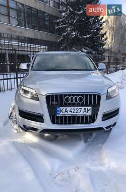 Позашляховик / Кросовер Audi Q7 2010 в Києві