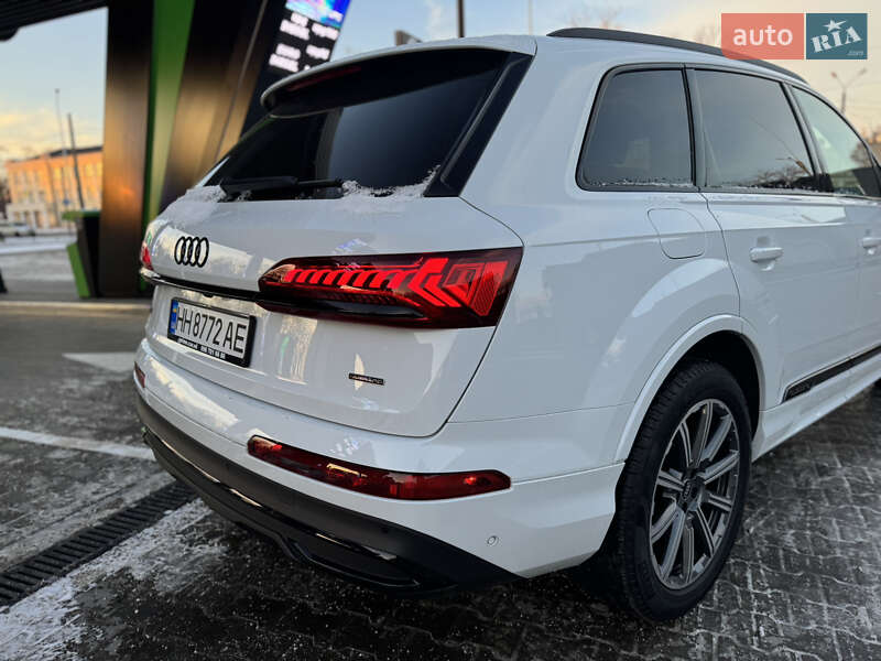 Внедорожник / Кроссовер Audi Q7 2022 в Одессе