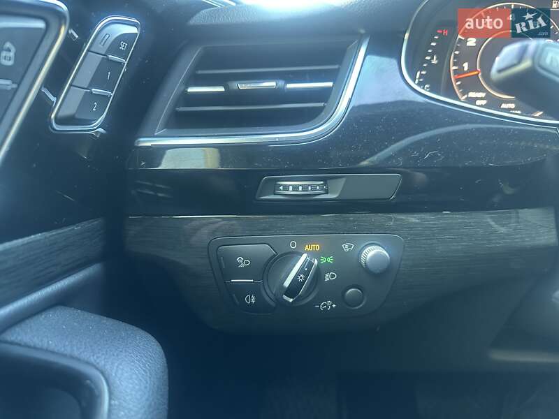 Внедорожник / Кроссовер Audi Q7 2017 в Чернигове