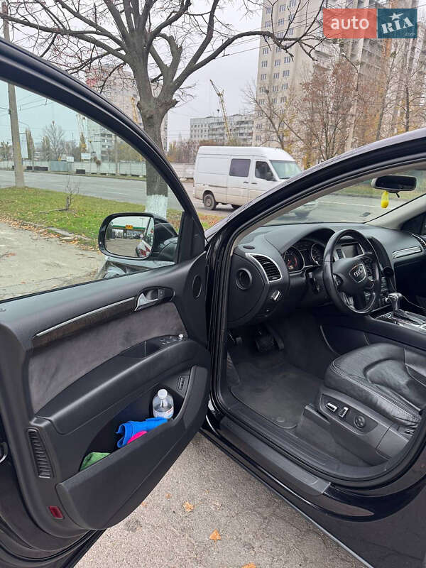 Внедорожник / Кроссовер Audi Q7 2013 в Харькове