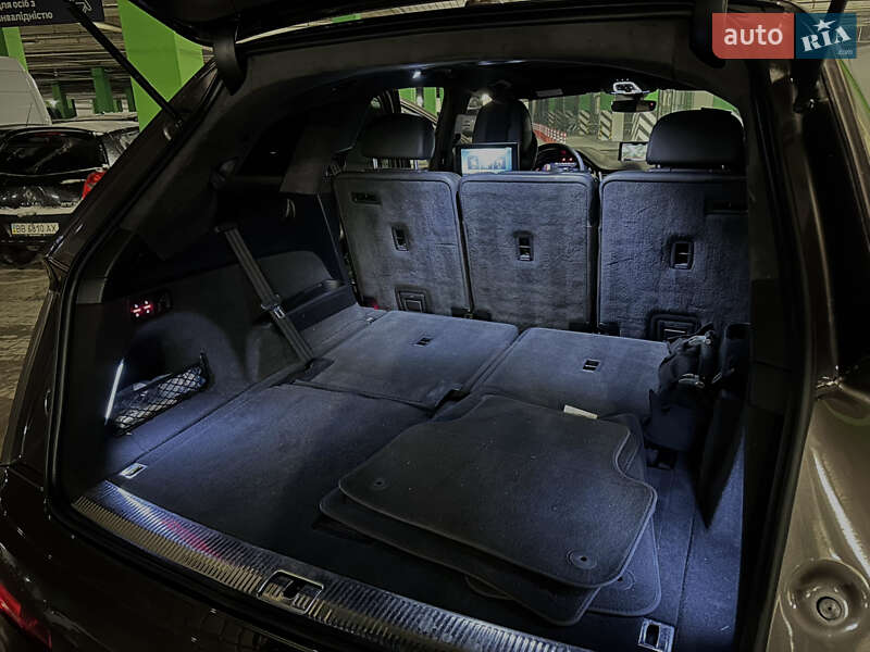 Внедорожник / Кроссовер Audi Q7 2017 в Киеве