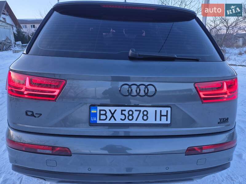 Внедорожник / Кроссовер Audi Q7 2016 в Дунаевцах