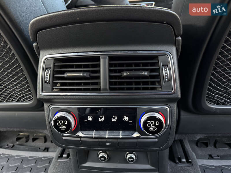 Внедорожник / Кроссовер Audi Q7 2019 в Одессе