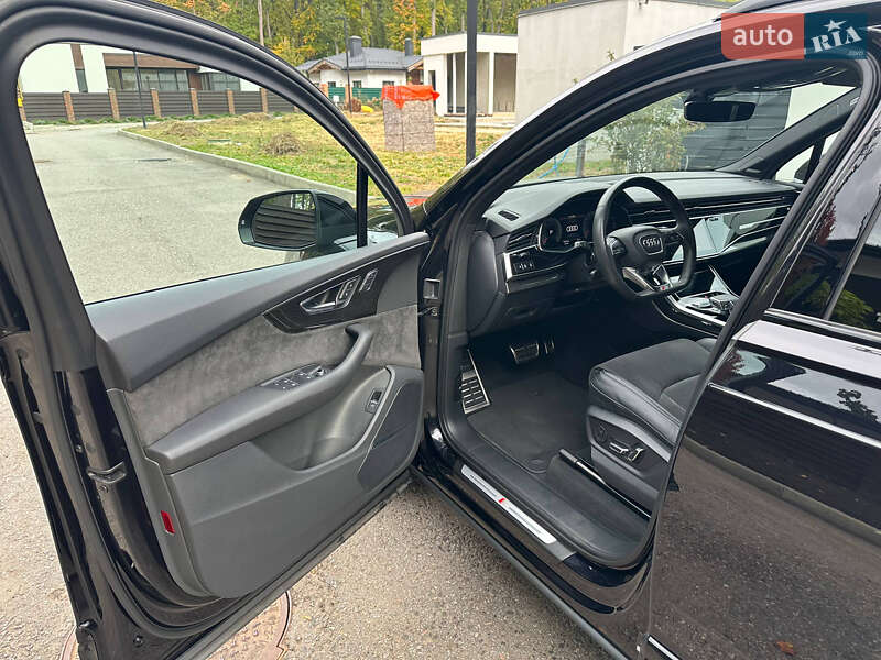 Внедорожник / Кроссовер Audi Q7 2020 в Киеве