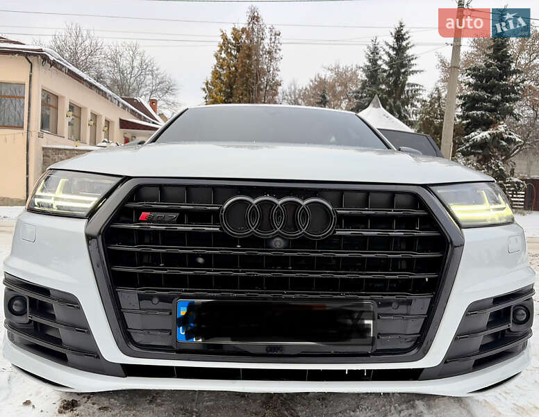 Внедорожник / Кроссовер Audi Q7 2018 в Киеве
