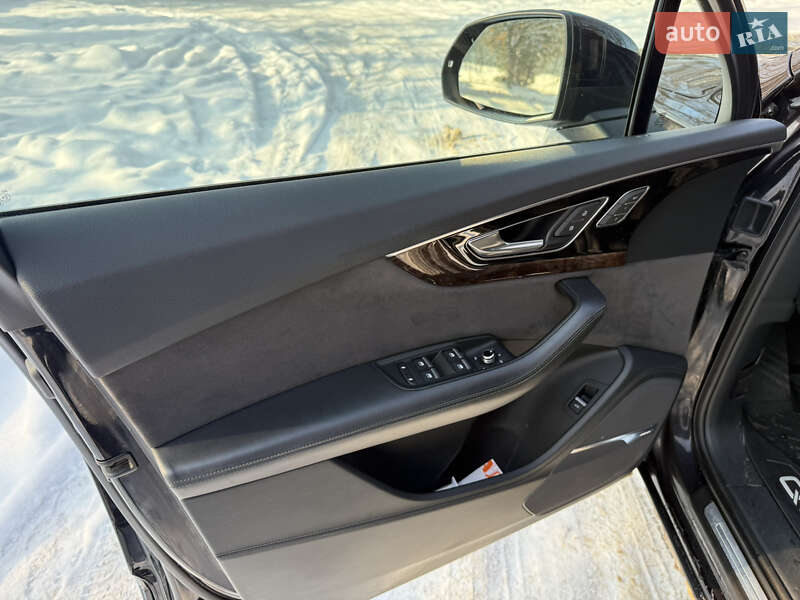 Внедорожник / Кроссовер Audi Q7 2018 в Чернигове