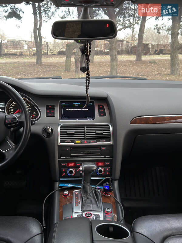 Внедорожник / Кроссовер Audi Q7 2013 в Кременчуге