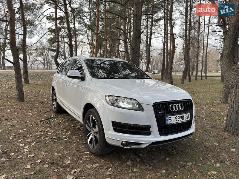 Внедорожник / Кроссовер Audi Q7 2013 в Кременчуге