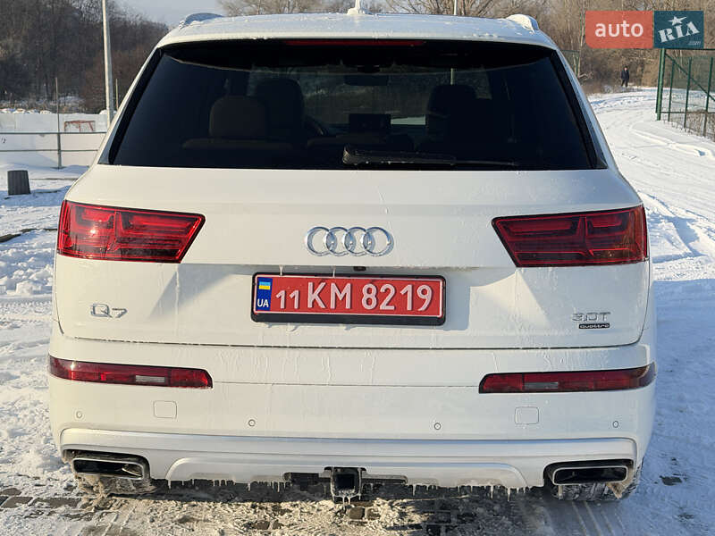 Внедорожник / Кроссовер Audi Q7 2017 в Каменском