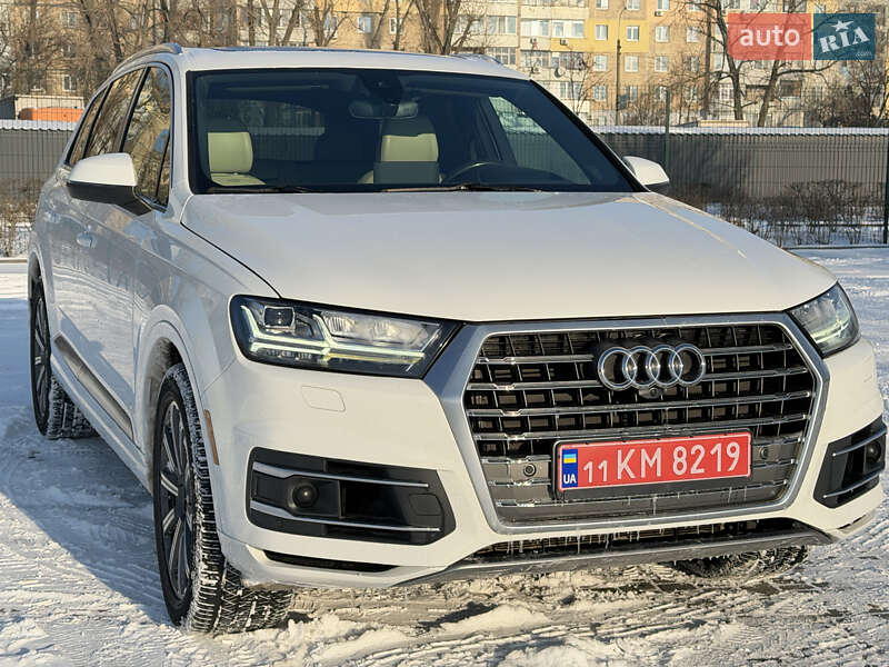 Внедорожник / Кроссовер Audi Q7 2017 в Каменском