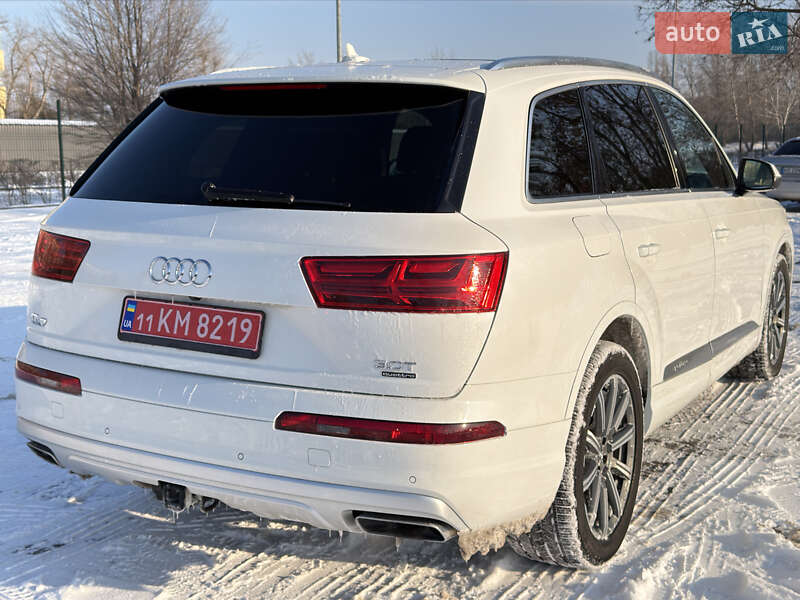 Внедорожник / Кроссовер Audi Q7 2017 в Каменском