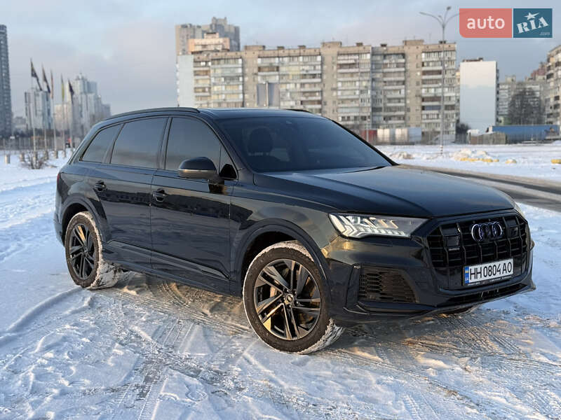 Внедорожник / Кроссовер Audi Q7 2023 в Киеве