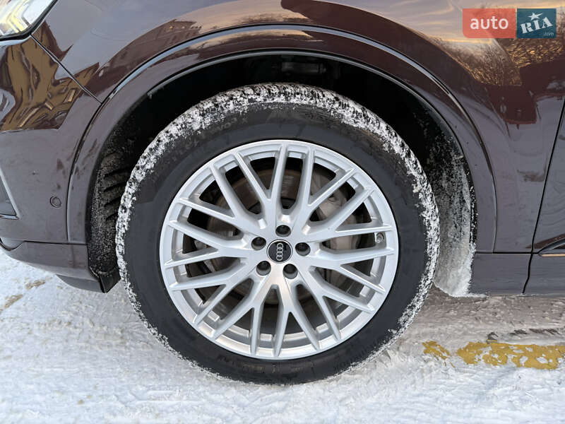 Внедорожник / Кроссовер Audi Q7 2022 в Львове