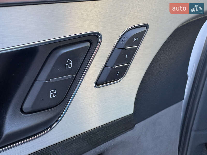 Внедорожник / Кроссовер Audi Q7 2016 в Львове