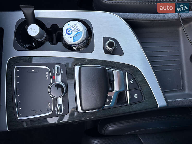 Внедорожник / Кроссовер Audi Q7 2016 в Львове