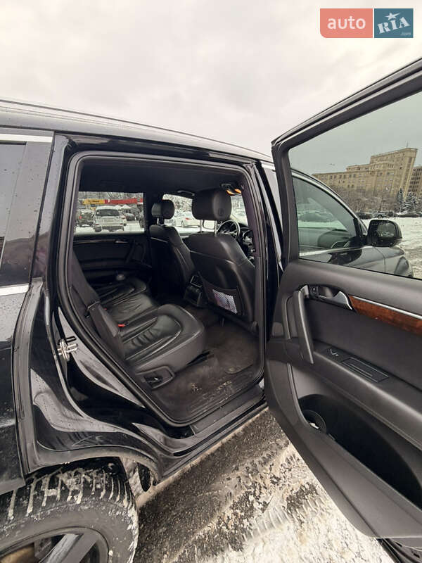 Внедорожник / Кроссовер Audi Q7 2011 в Харькове