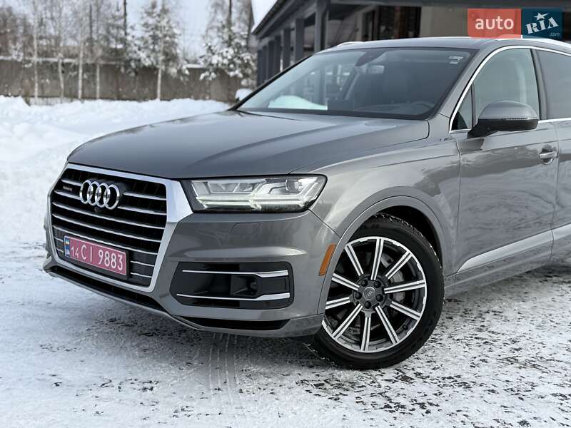 Позашляховик / Кросовер Audi Q7 2016 в Львові