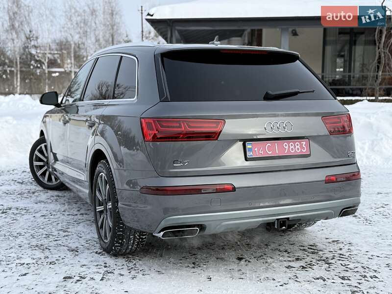 Позашляховик / Кросовер Audi Q7 2016 в Львові