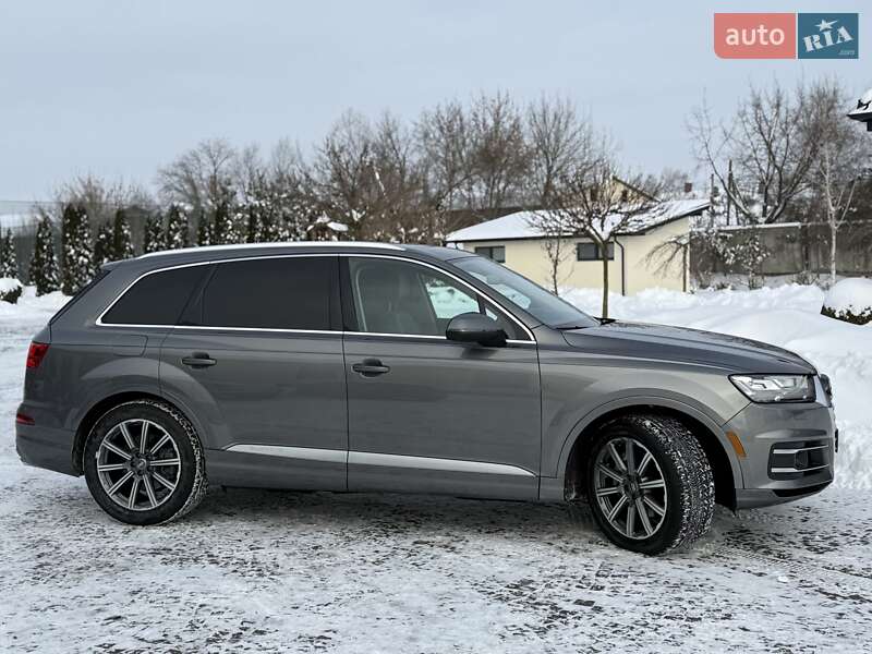 Позашляховик / Кросовер Audi Q7 2016 в Львові