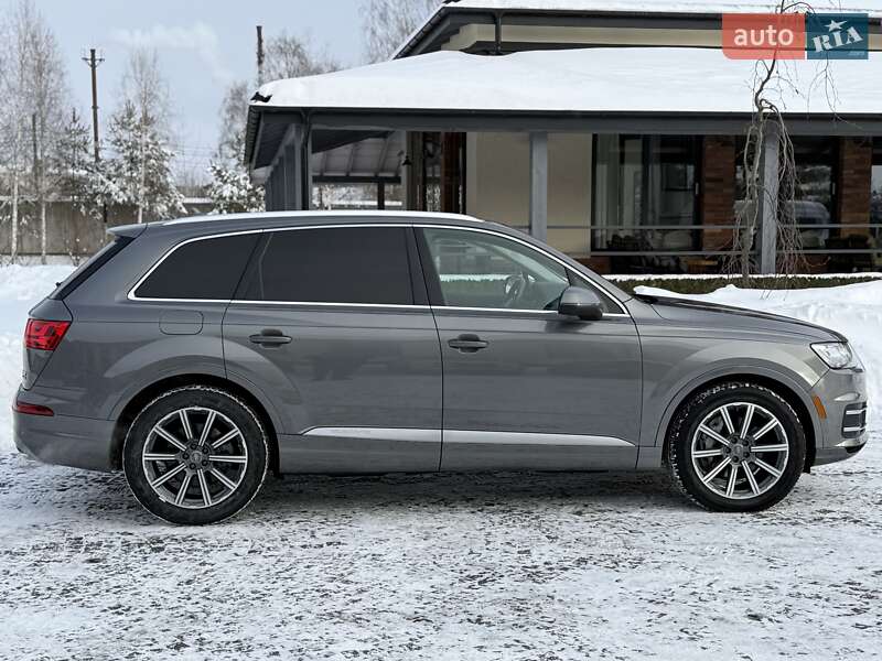 Позашляховик / Кросовер Audi Q7 2016 в Львові