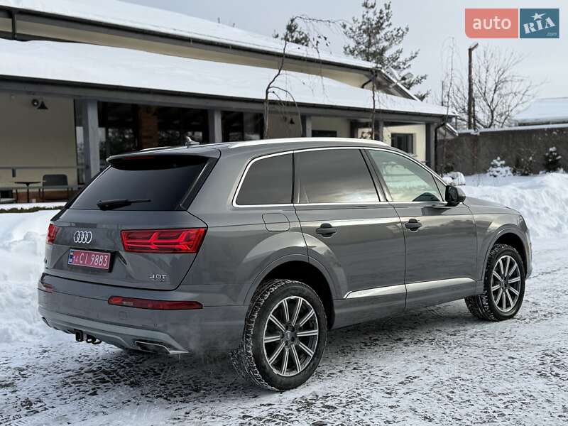 Позашляховик / Кросовер Audi Q7 2016 в Львові