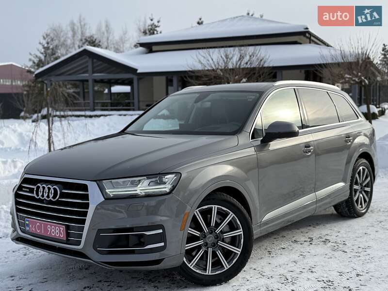 Позашляховик / Кросовер Audi Q7 2016 в Львові