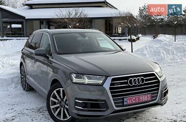 Позашляховик / Кросовер Audi Q7 2016 в Львові