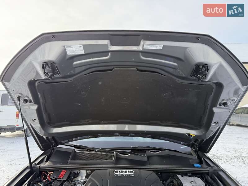 Позашляховик / Кросовер Audi Q7 2016 в Львові