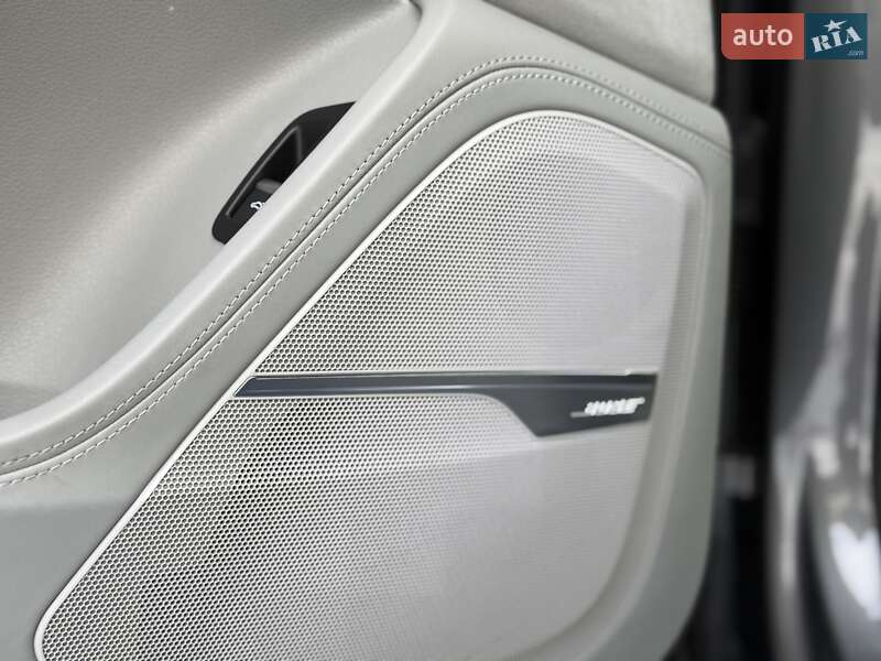 Позашляховик / Кросовер Audi Q7 2016 в Львові