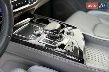 Позашляховик / Кросовер Audi Q7 2016 в Львові