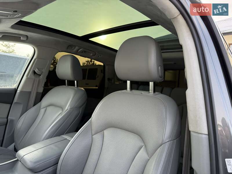 Позашляховик / Кросовер Audi Q7 2016 в Львові