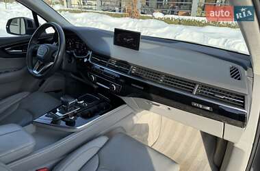 Позашляховик / Кросовер Audi Q7 2016 в Львові