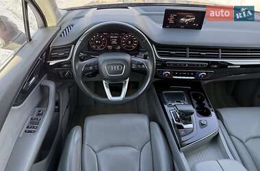Позашляховик / Кросовер Audi Q7 2016 в Львові
