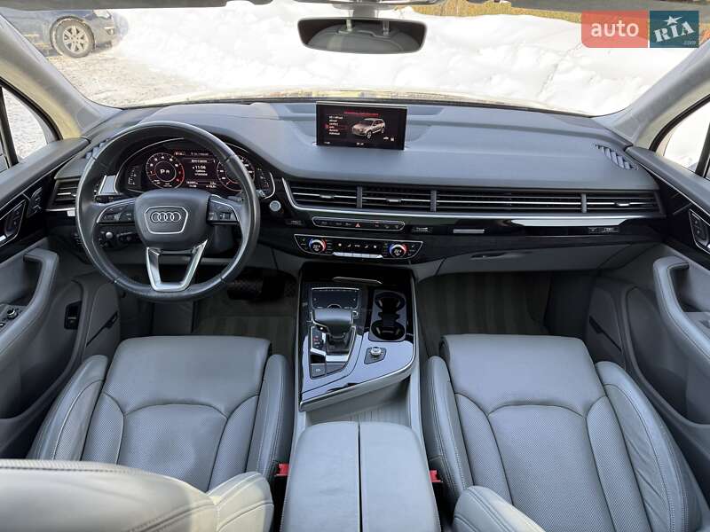 Позашляховик / Кросовер Audi Q7 2016 в Львові