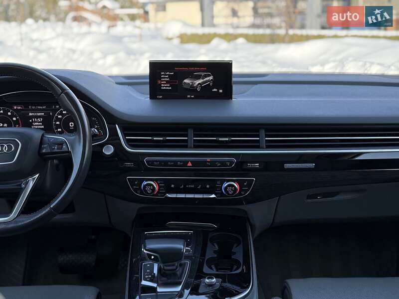 Позашляховик / Кросовер Audi Q7 2016 в Львові