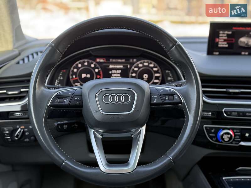 Позашляховик / Кросовер Audi Q7 2016 в Львові