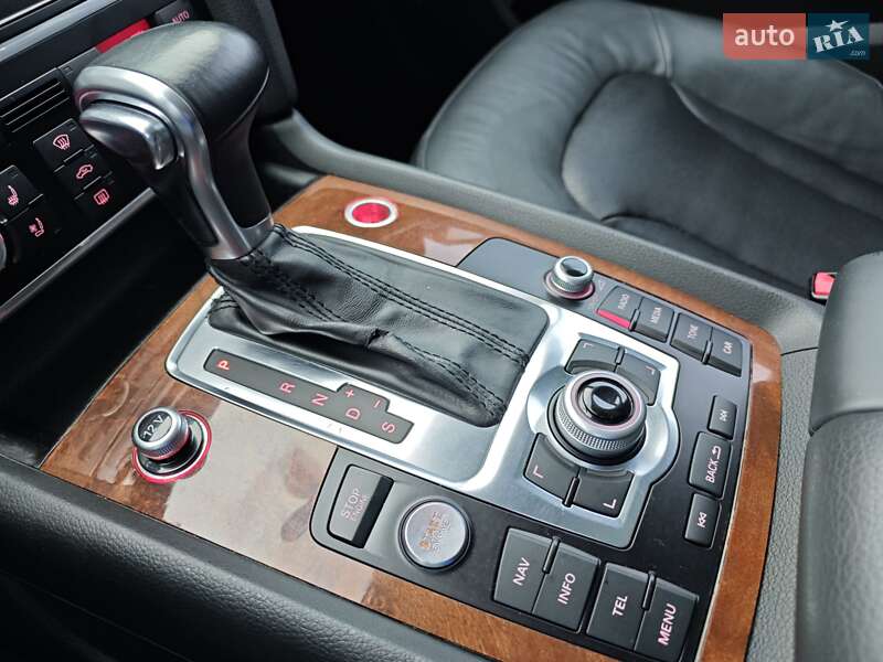 Внедорожник / Кроссовер Audi Q7 2013 в Бродах