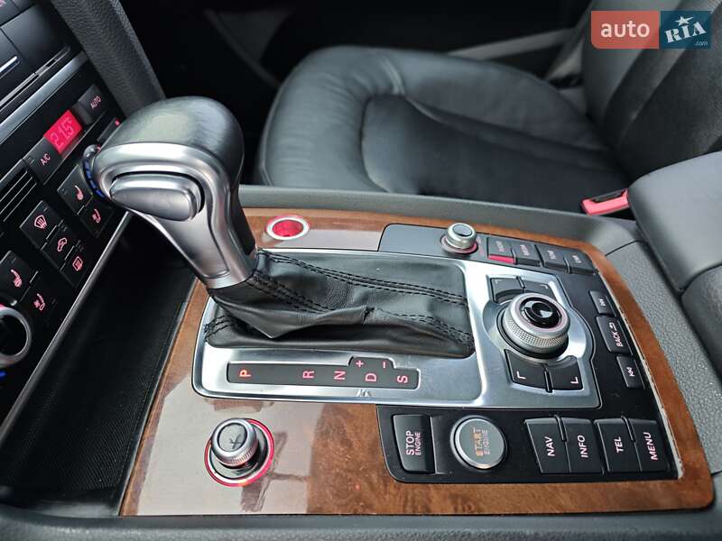 Внедорожник / Кроссовер Audi Q7 2013 в Бродах