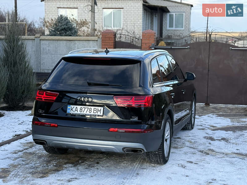 Внедорожник / Кроссовер Audi Q7 2016 в Николаеве