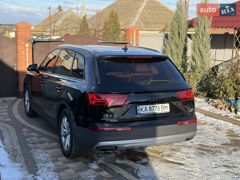 Внедорожник / Кроссовер Audi Q7 2016 в Николаеве